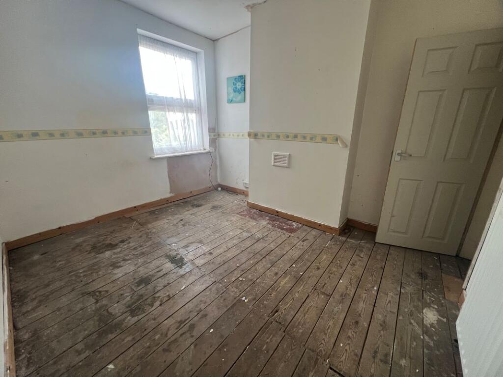House in Wolverhampton - View 5