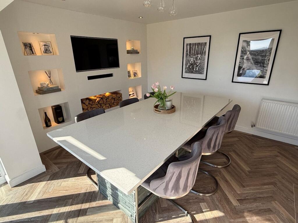 Farriers Way, Huddersfield, HD3 photo 3