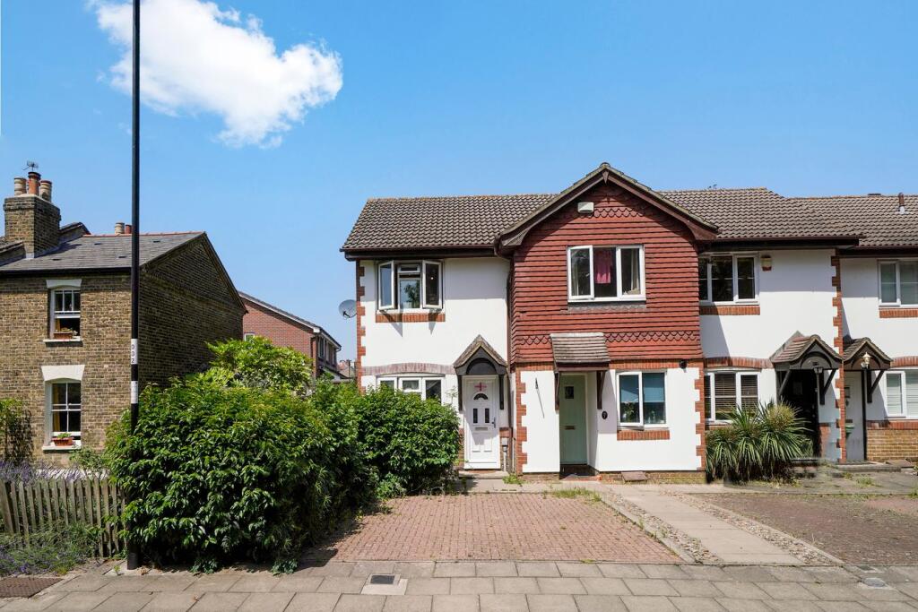 Main image of property: Alice Thompson Close, London, SE12