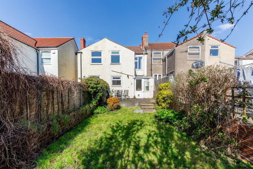 2-bed house on Kensal Avenue | Victoria Park, £415,000