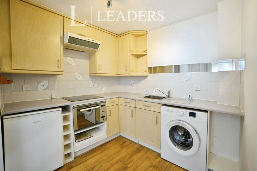 Apartment in Chelmsford - View 4