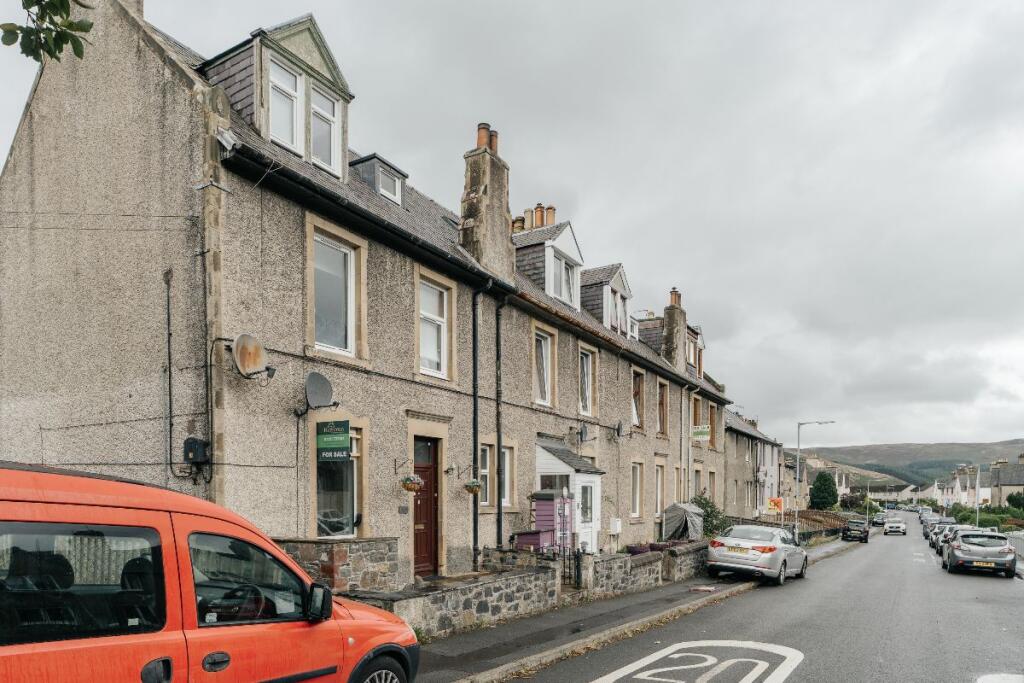 Main image of property: 31 Tweedholm Avenue East, Walkerburn