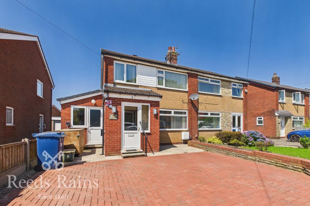 Main image of property: Leyland Lane, Leyland, Lancashire, PR25