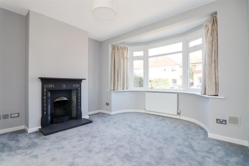 House in Horsham, New Town - View 4