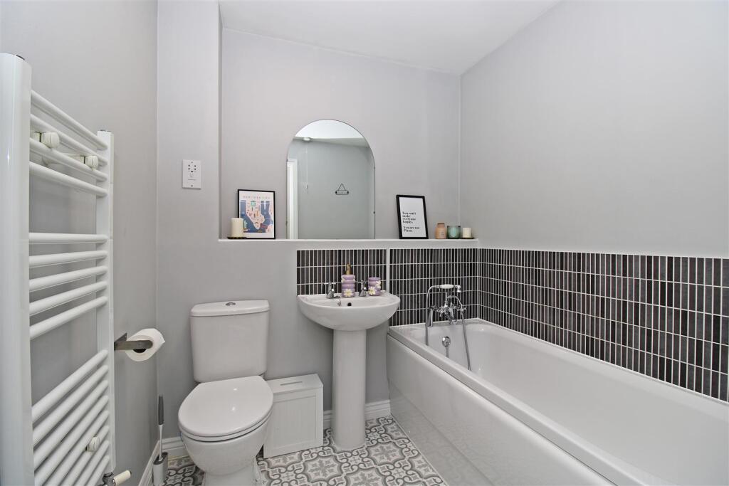 Apartment in Stevenage - View 4