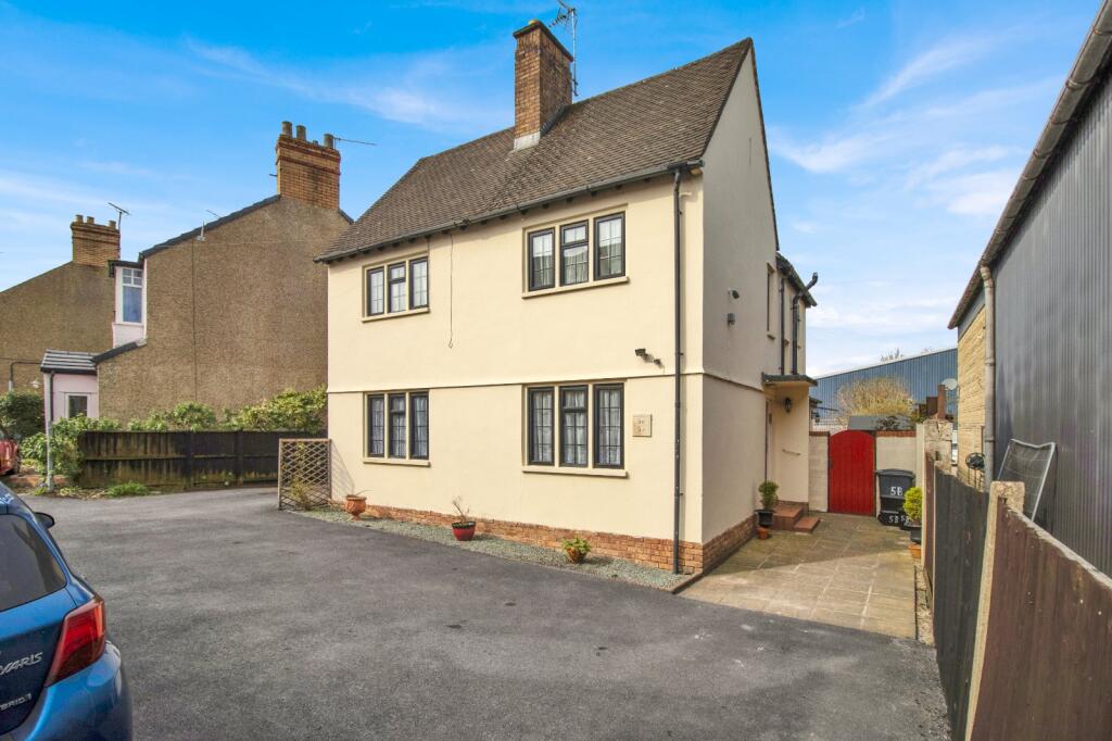 Main image of property: Meadow Road, Cirencester, Gloucestershire, GL7