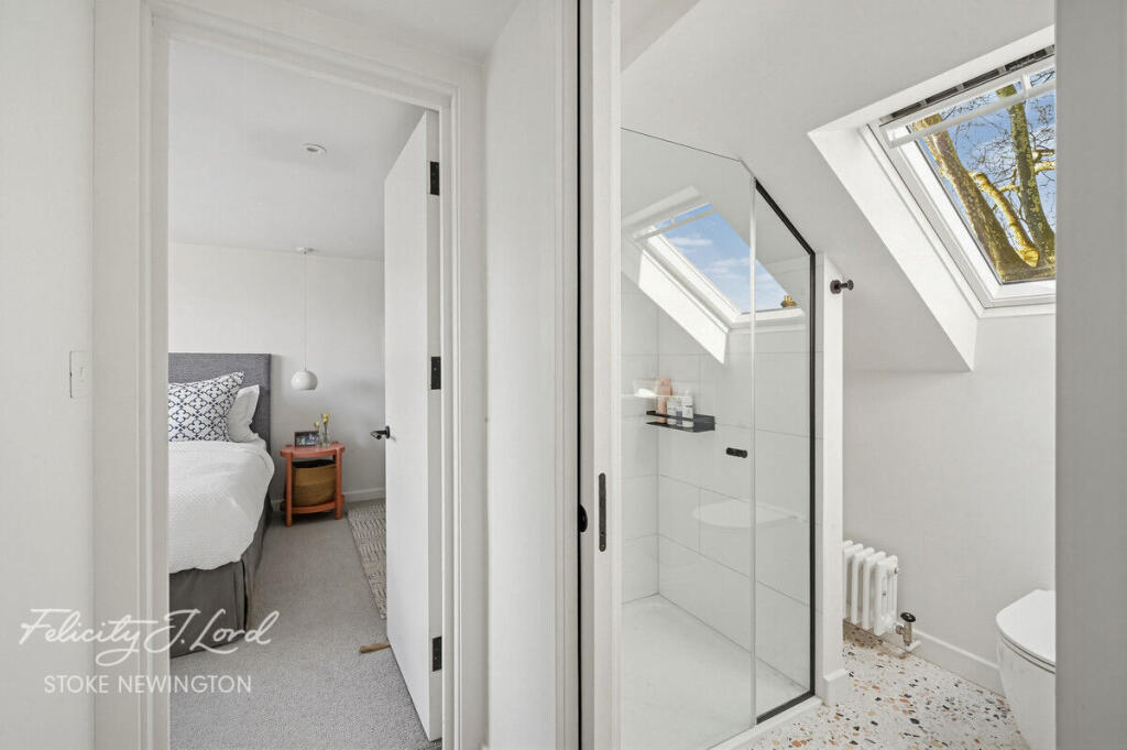 Main image of property: Green Lanes, London N4