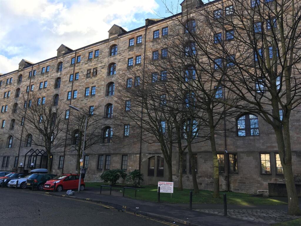 Main image of property: Bell Street, Glasgow