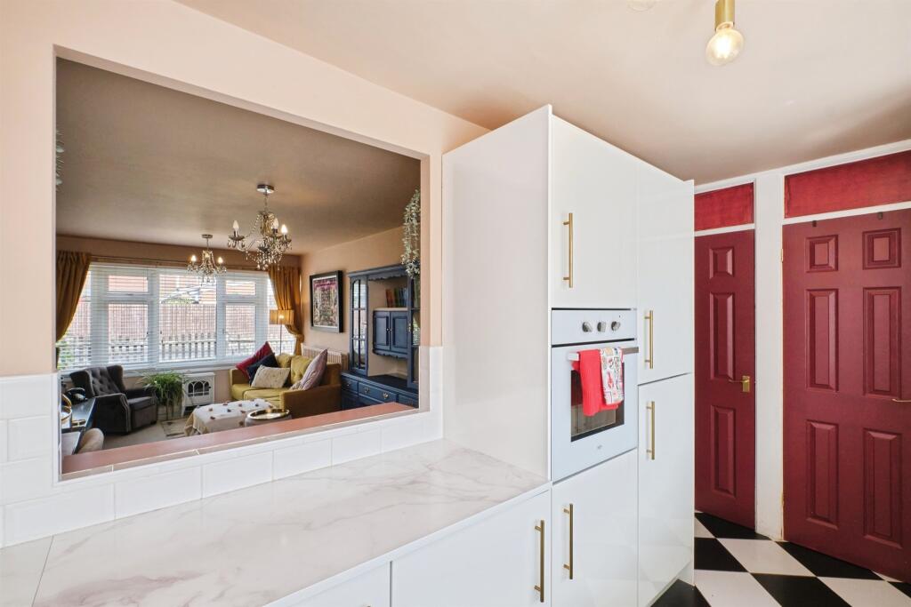 Heathmere Drive, Birmingham photo 4
