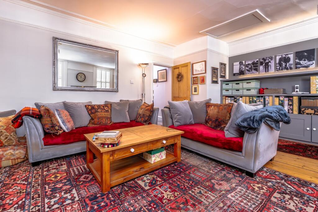 Apartment in Bristol - View 5