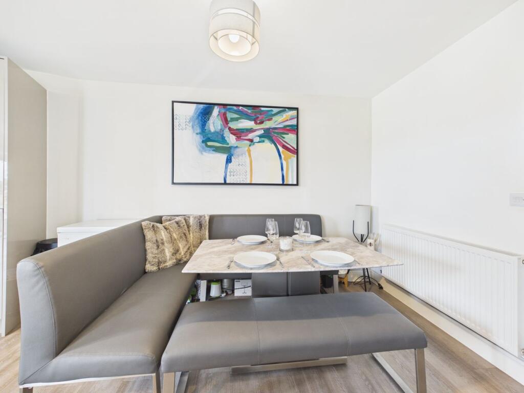 Apartment in Bristol - View 4