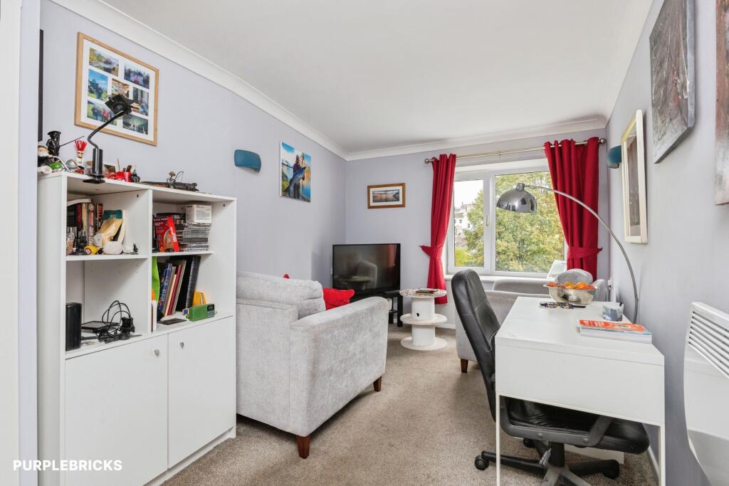 Apartment in Torquay, Torbay - View 5