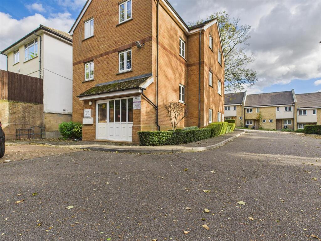 Main image of property: Flat 8 Grove Mill Court, Grove Road, Hitchin