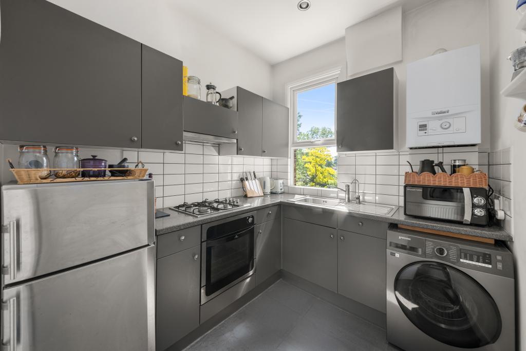 Apartment in London - View 4