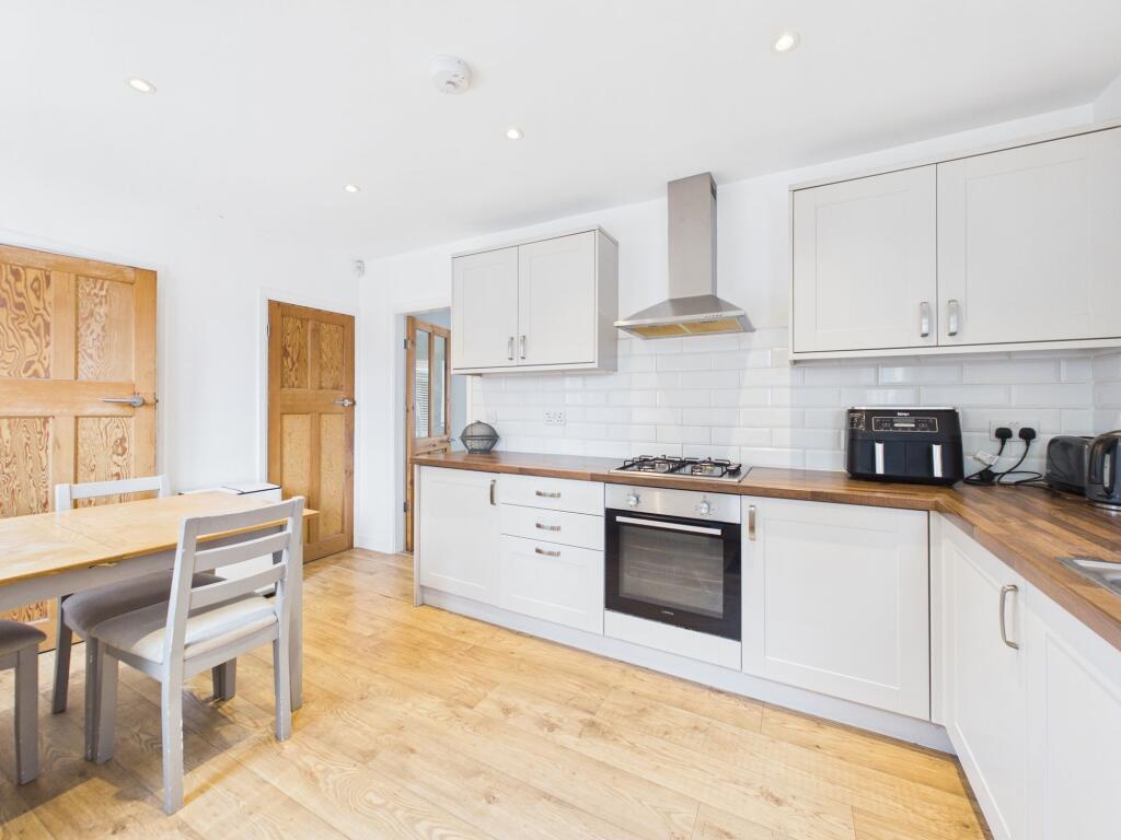 House in Nottingham - View 3