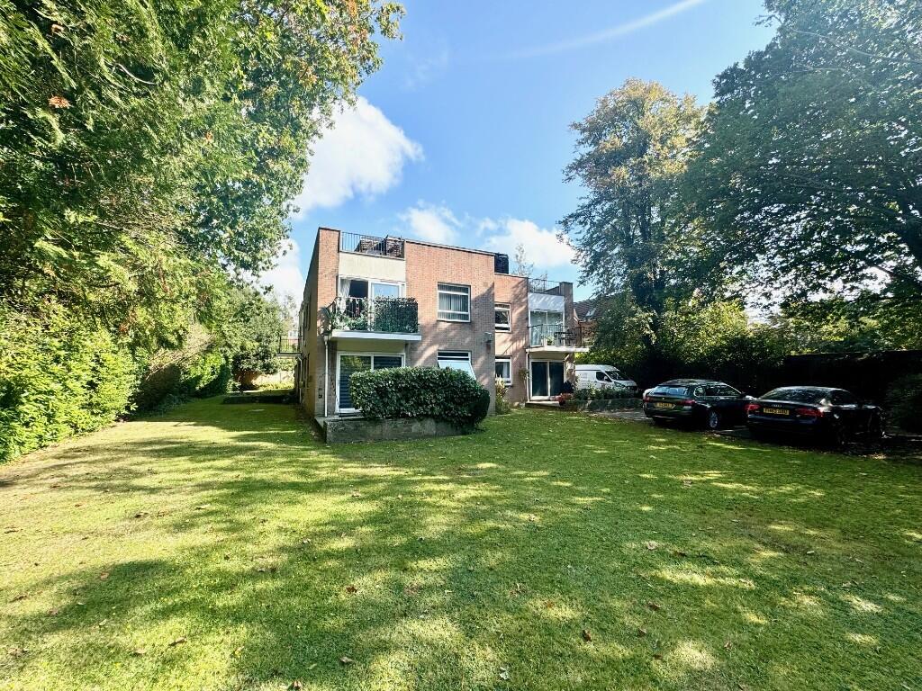 Main image of property: Wellington Road, Bournemouth, Dorset, BH8