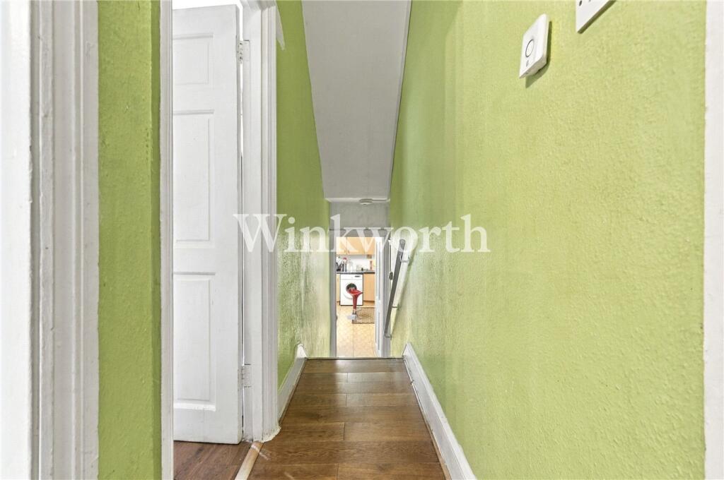Apartment in London - View 4
