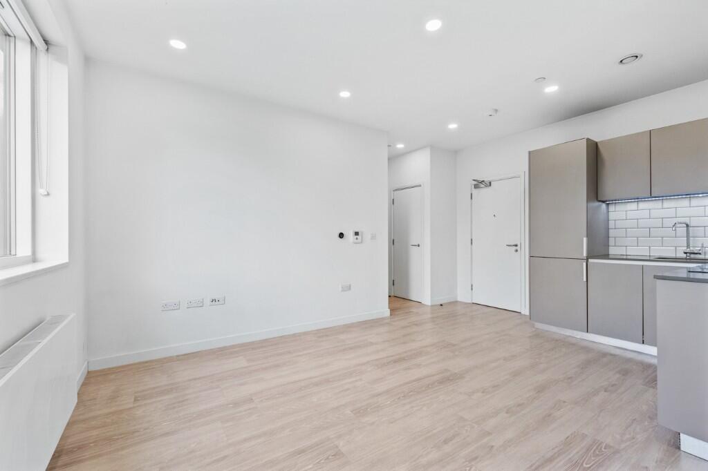 Main image of property: Gates Way, Stevenage, Hertfordshire, SG1