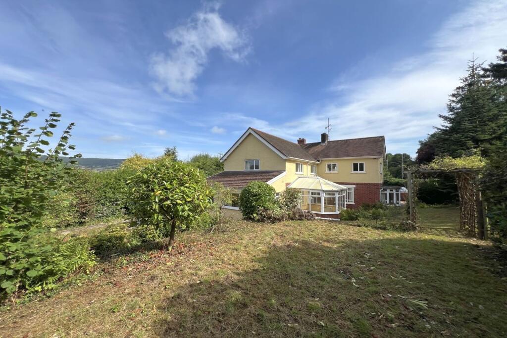 House in Abergavenny, Llanfoist Fawr - View 3
