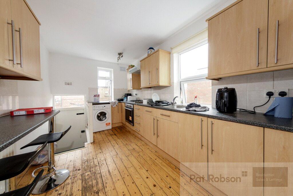 Apartment in Newcastle upon Tyne, Tyne and Wear - View 2
