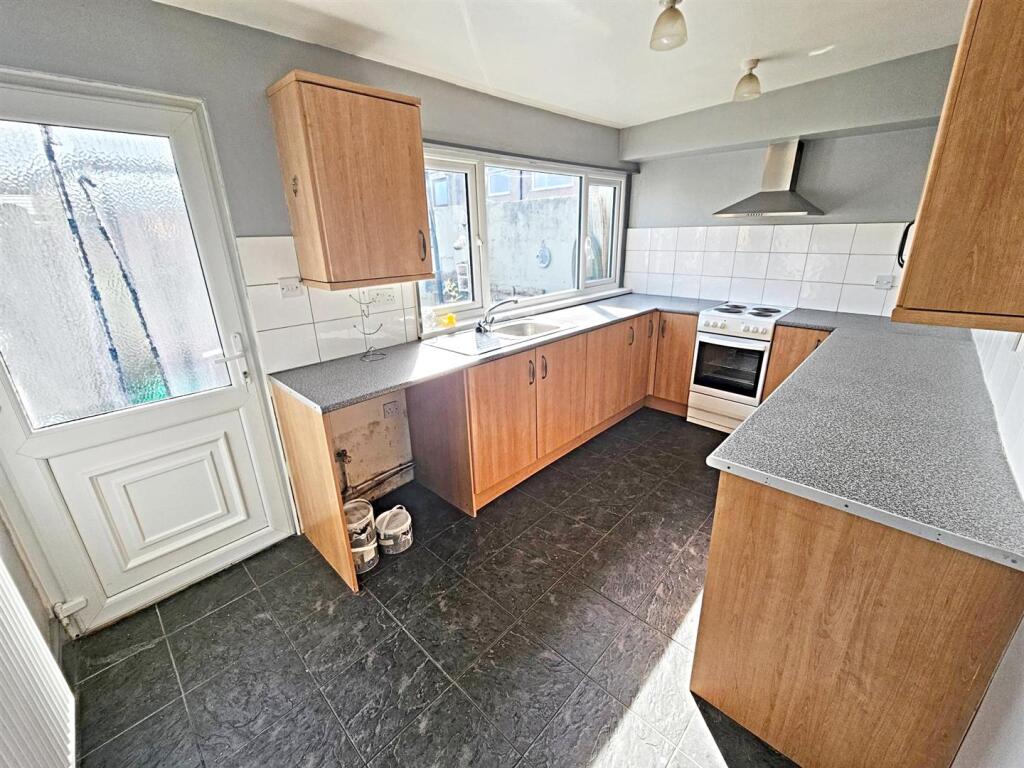 House in Cwmdare, Aberdare West - View 5