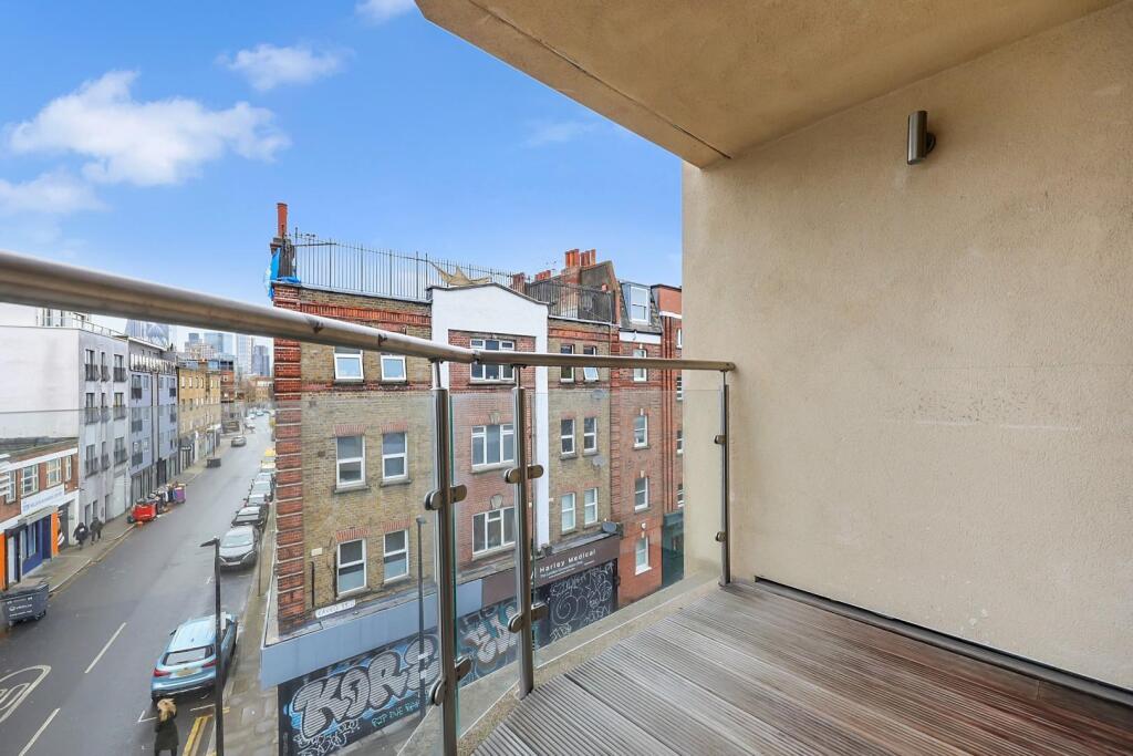 Apartment in London, St. George in the East, Shadwell - More