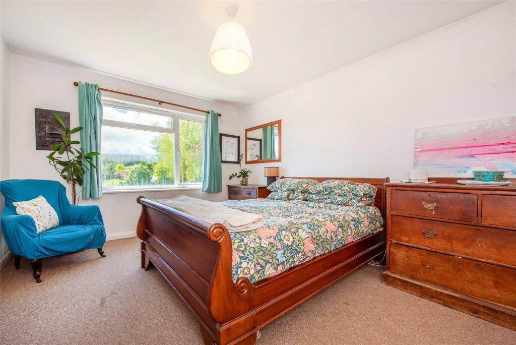 House in Chichester, East Dean - More