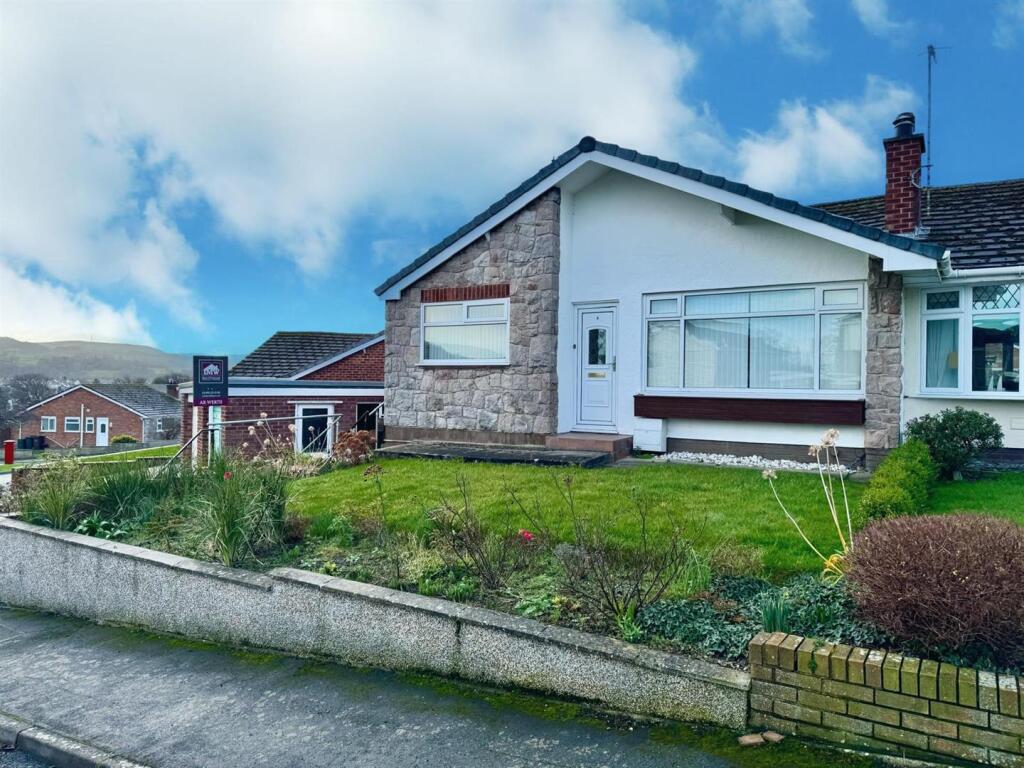 Main image of property: Llwyn Estyn, Deganwy, Conwy