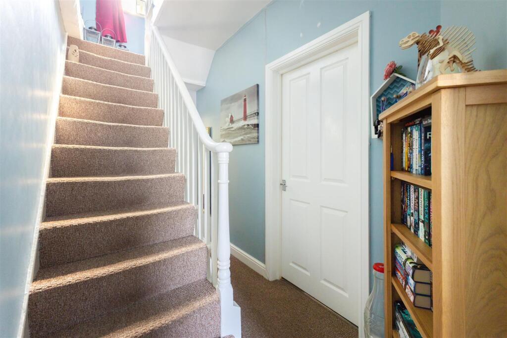 House in Tonbridge - More