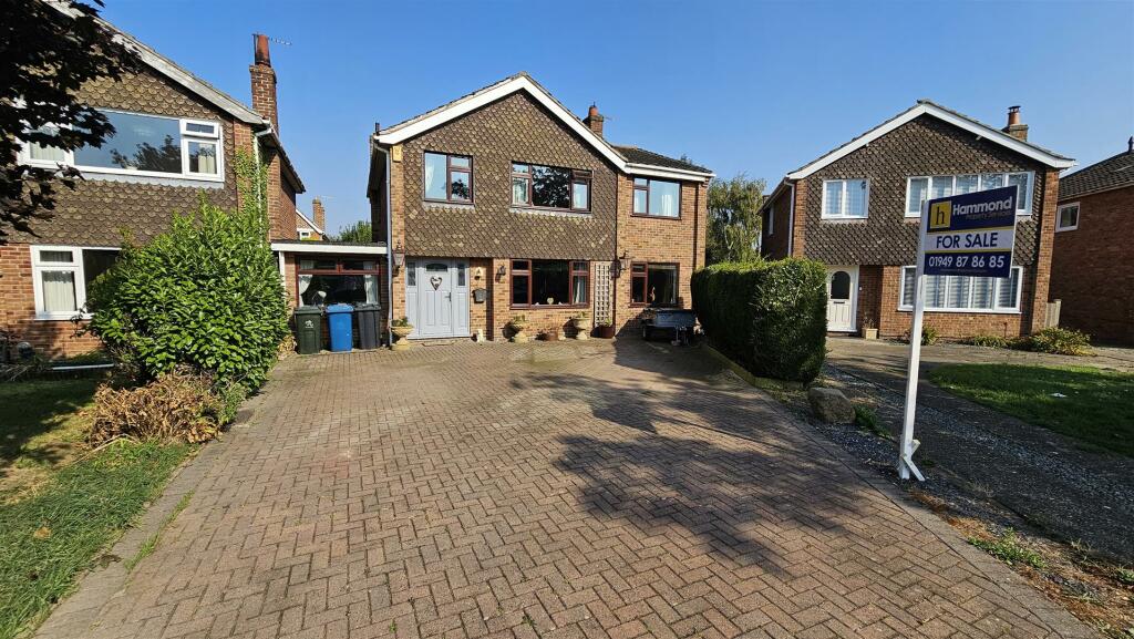 Main image of property: Park Road, Barnstone, Nottingham