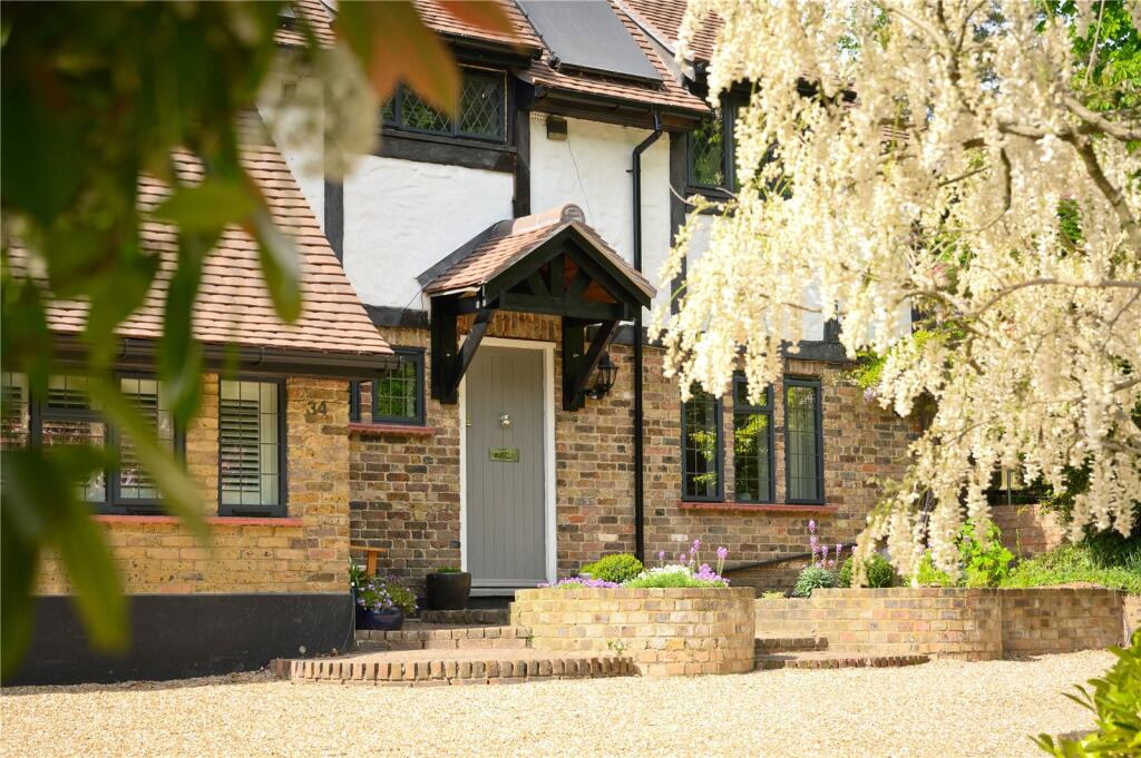 Lammas Lane, Esher, Surrey, KT10 – pohled 2