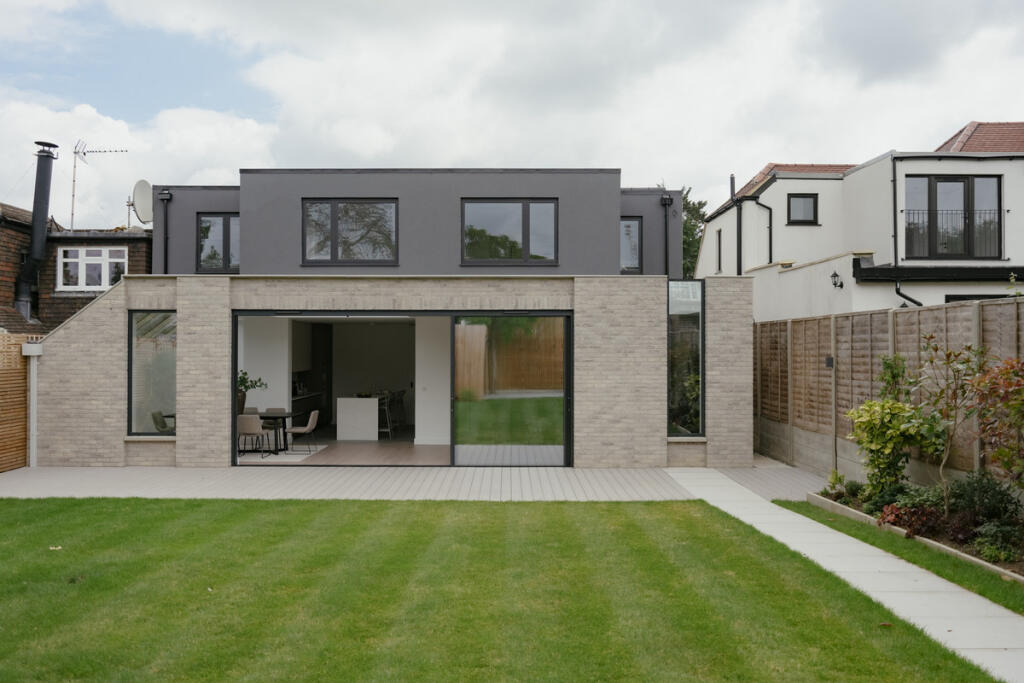 Main image of property: Purley Avenue, London, NW2 1
