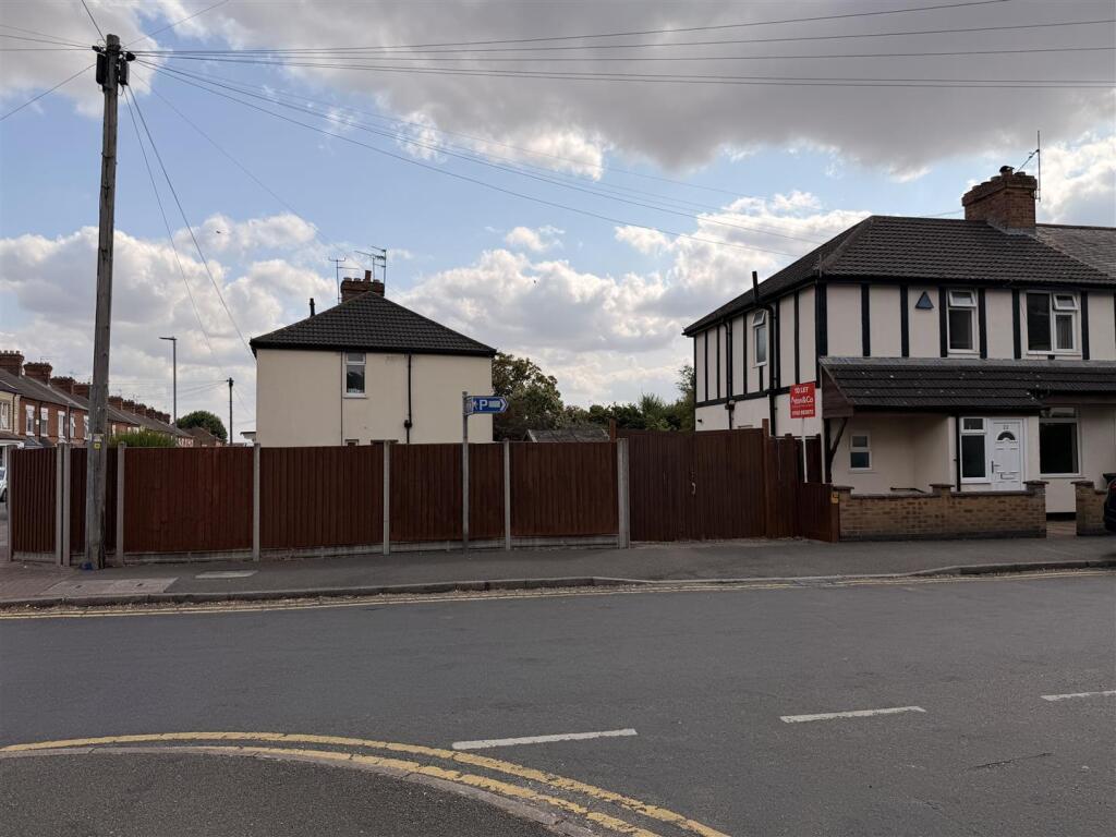 House in Leicester - View 2