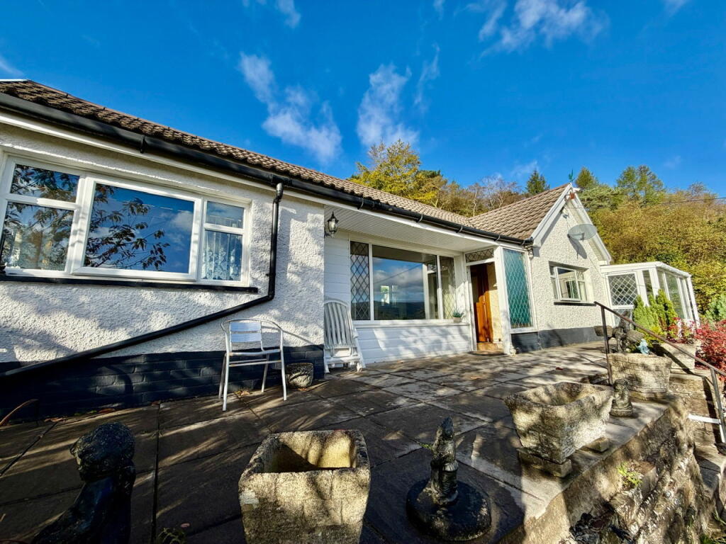 House in Newport - More