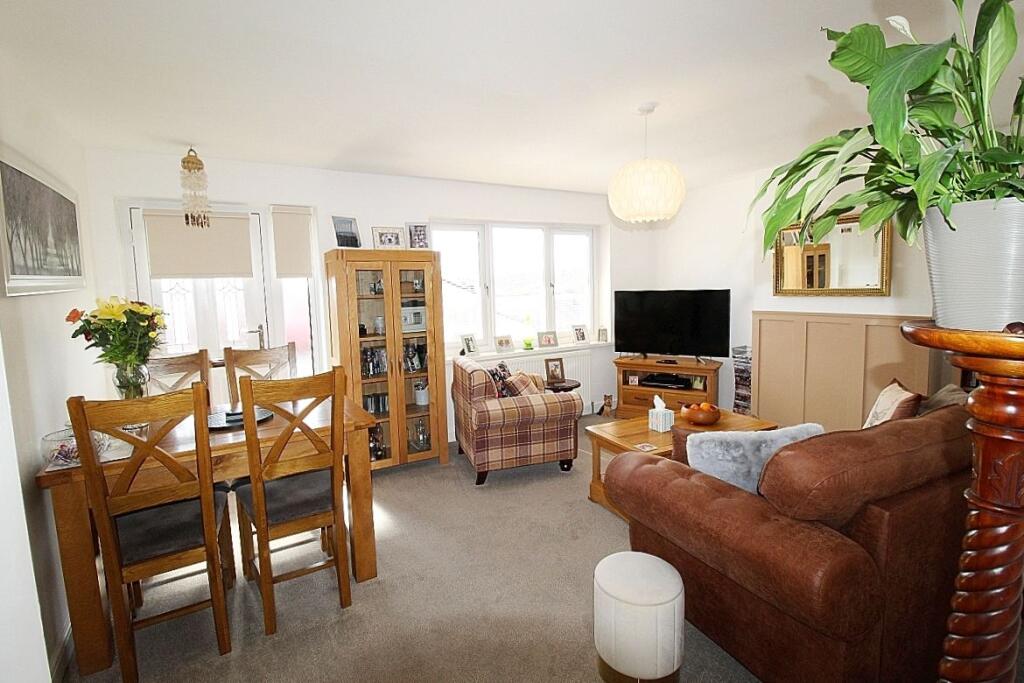 Sandalwood Rise, Swinton, Mexborough photo 4