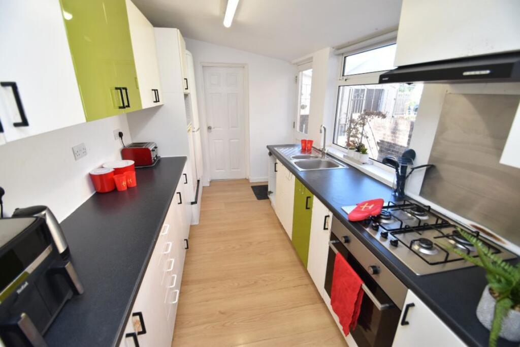 House in Durham - View 3