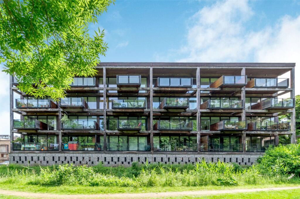 Main image of property: The Oak Building, Kingfisher Way, Cambridge, CB2