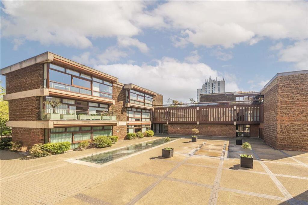 Main image of property: Cabanel Place, Kennington