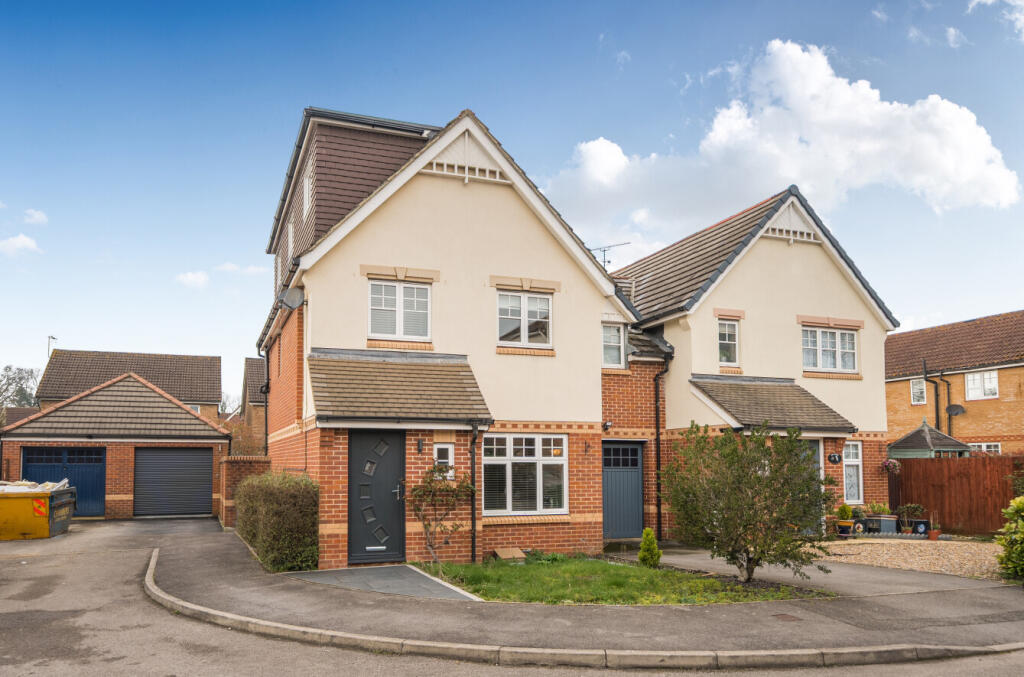 Main image of property: Egret Gardens, Aldershot, Hampshire, GU11