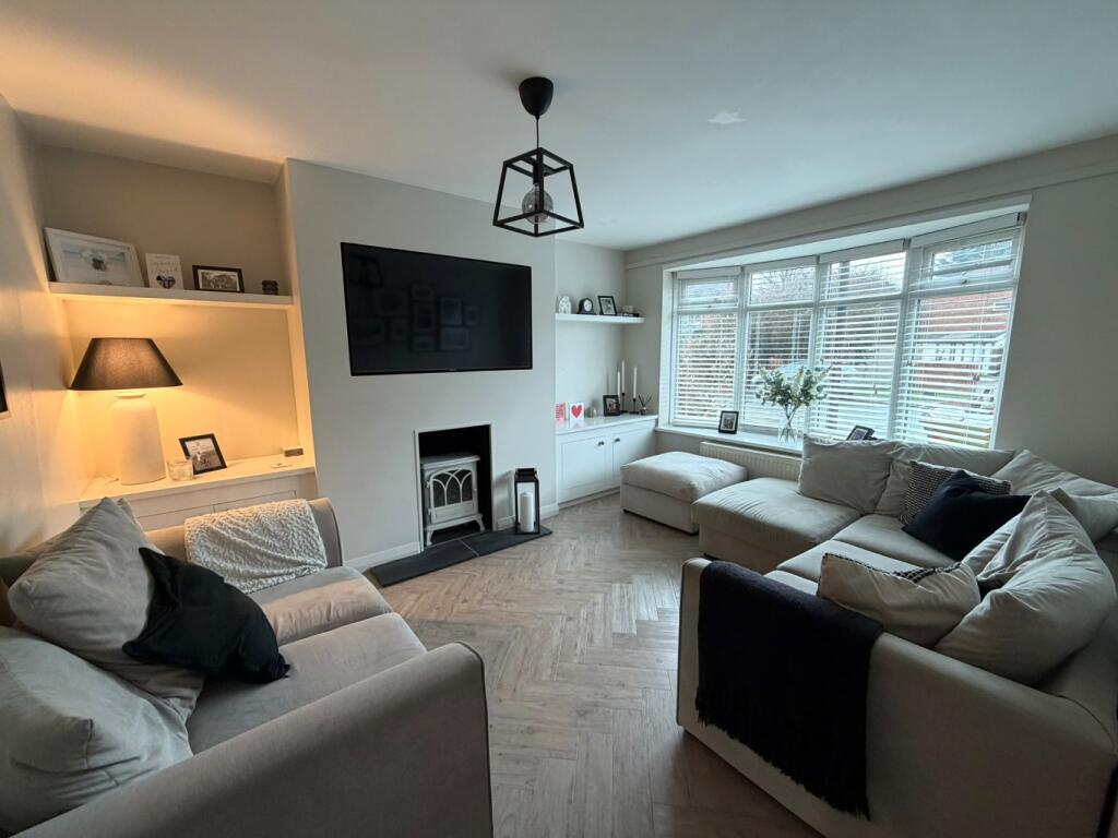 Main image of property: The Rundels, Thundersley