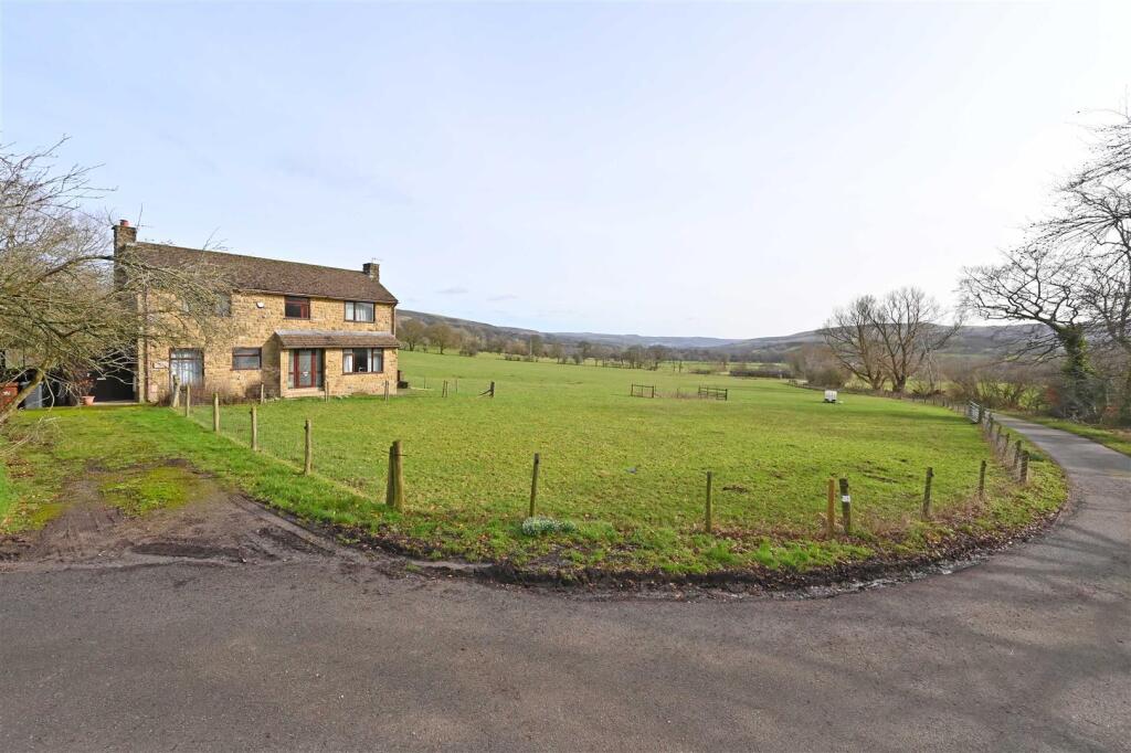 White Lea Farm, Castleton, Hope Valley photo 3