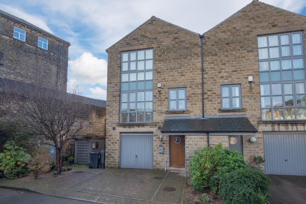 Main image of property: 16 Waterloo Mills, Hainsworth Road, Silsden BD20 0ET