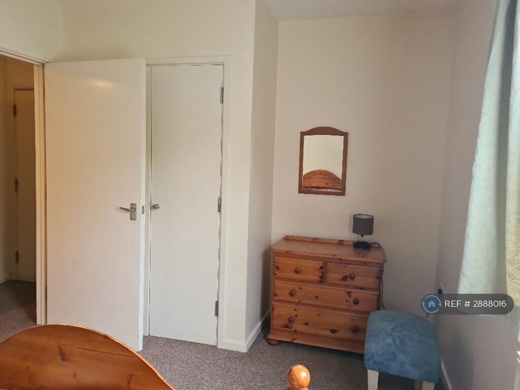 Main image of property: Drake Way, Reading, RG2