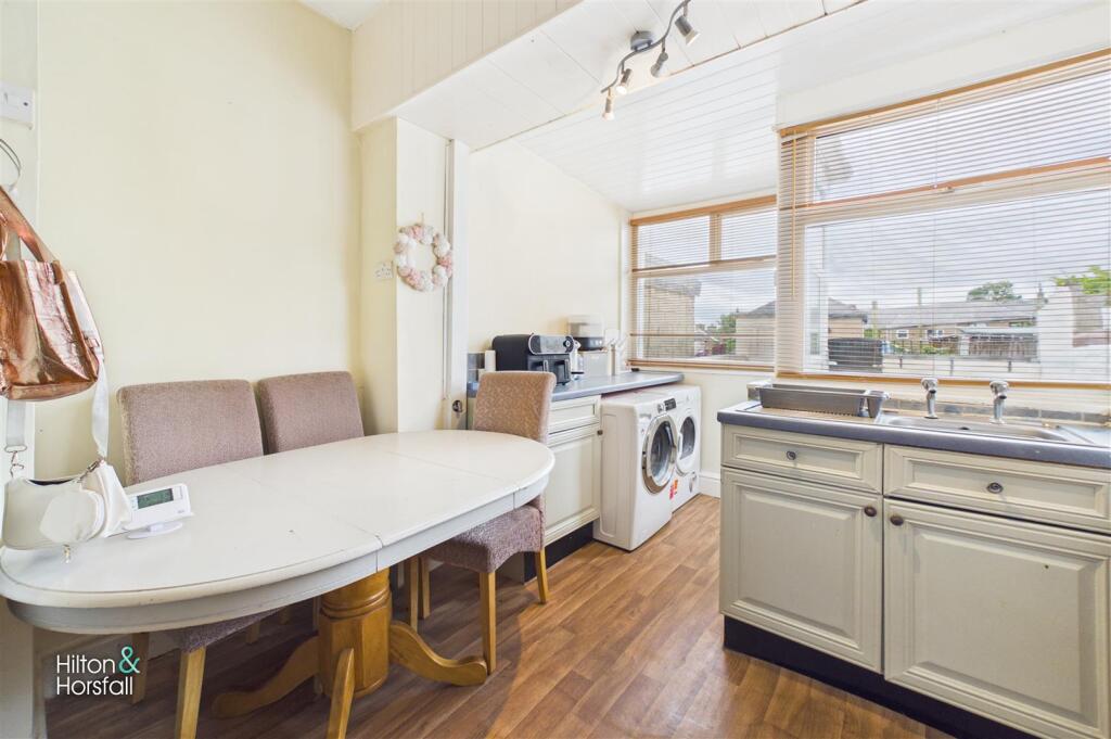 House in Pendle, Lidgett, Colne - More