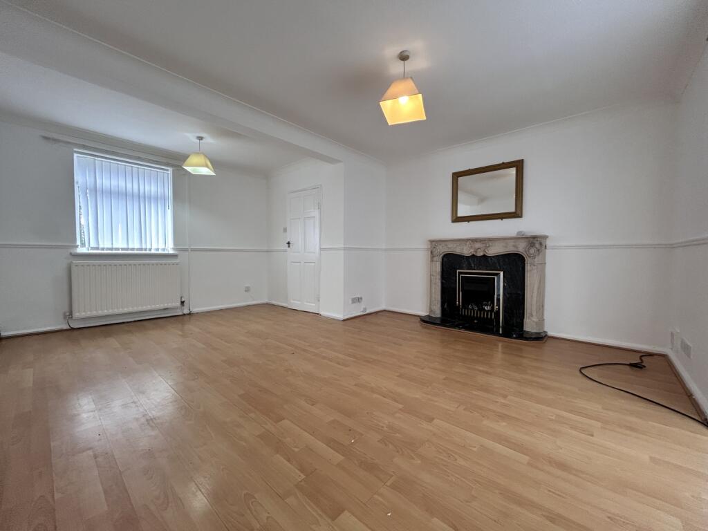 House in Durham - View 5