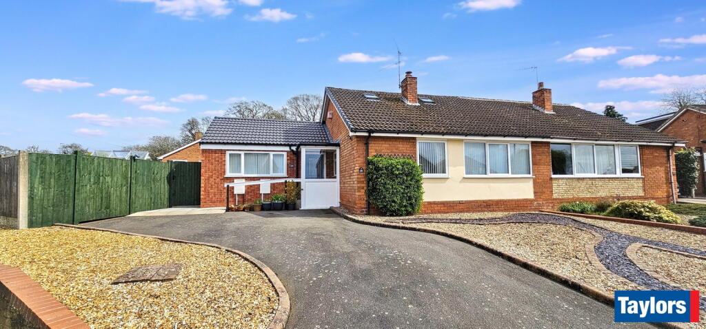 Main image of property: Compton Road, Pedmore, Stourbridge, West Midlands, DY9 0TE