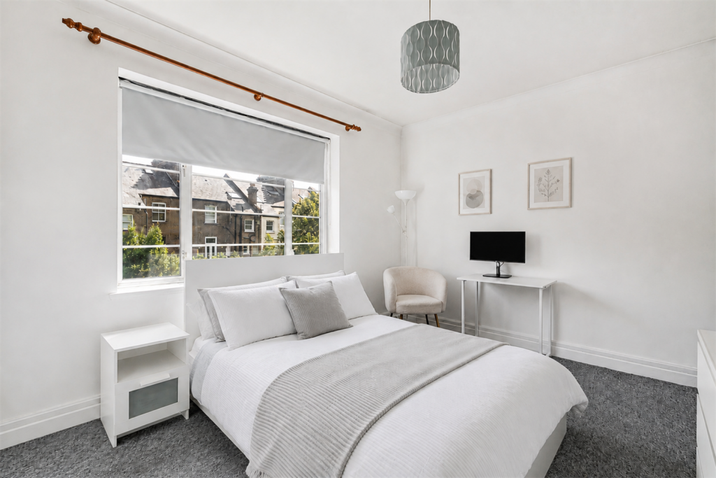 Apartment in London - View 4