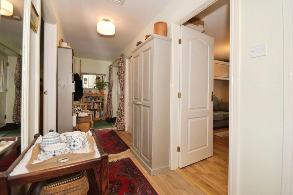 House in High Peak, Chapel-en-le-Frith - View 5