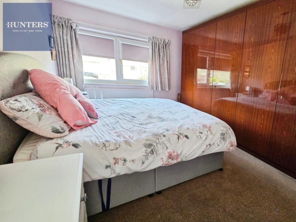 House in Cardiff, Pencoed - More