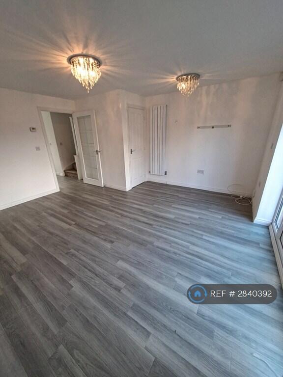 House in Bolton, Greater Manchester - View 3